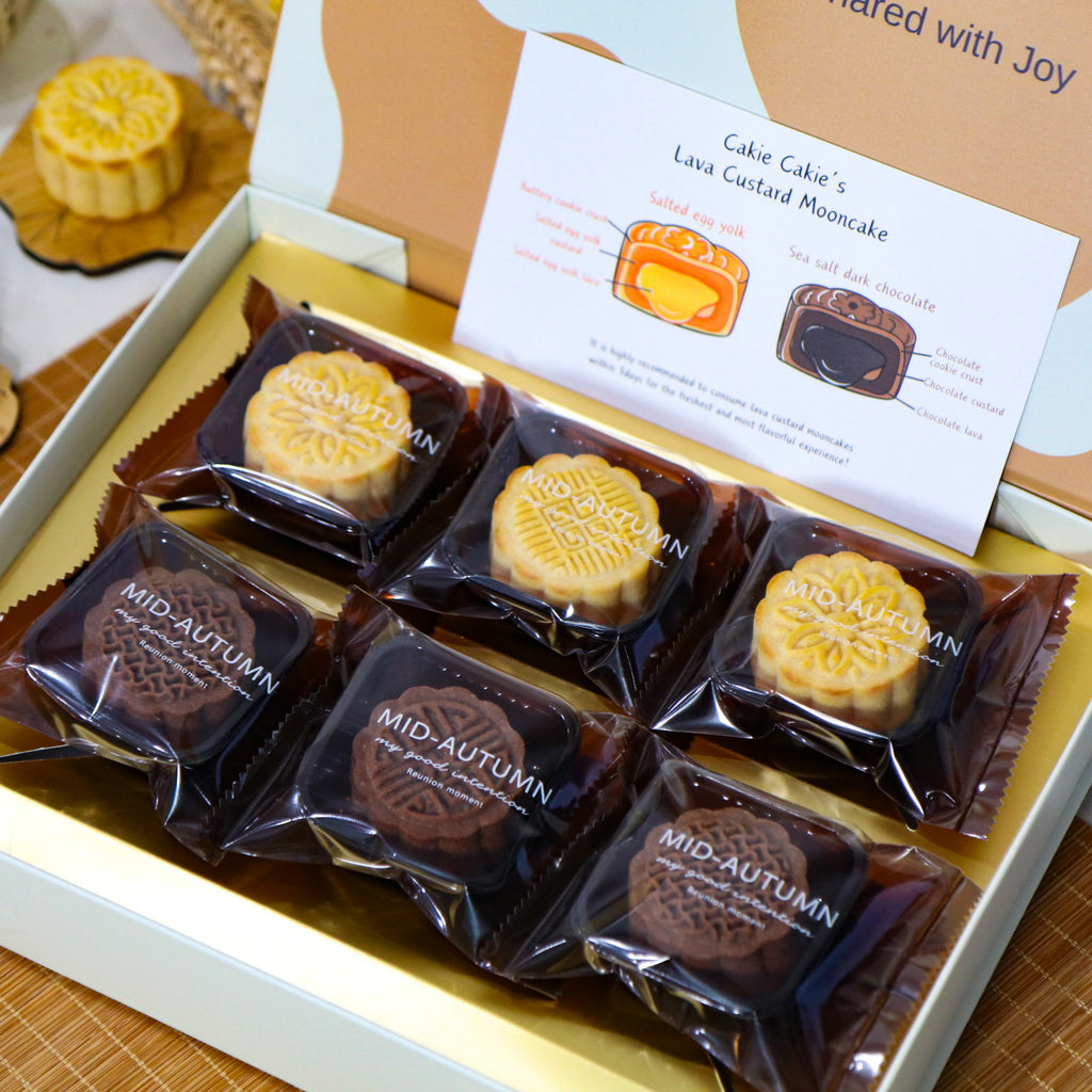 Sea Salt Dark Chocolate Lava Custard Mooncake