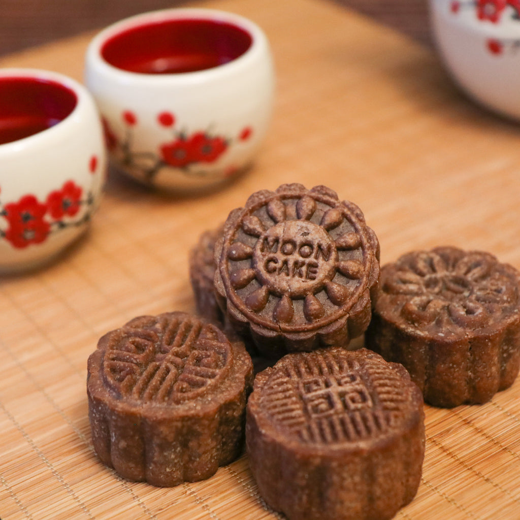 Sea Salt Dark Chocolate Lava Custard Mooncake